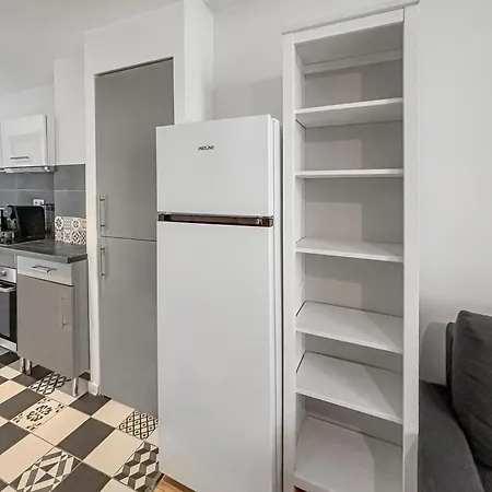 Cosy & Moderne Avec Verriere Melun