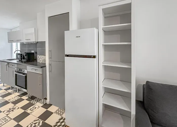 Cosy & Moderne Avec Verriere Melun